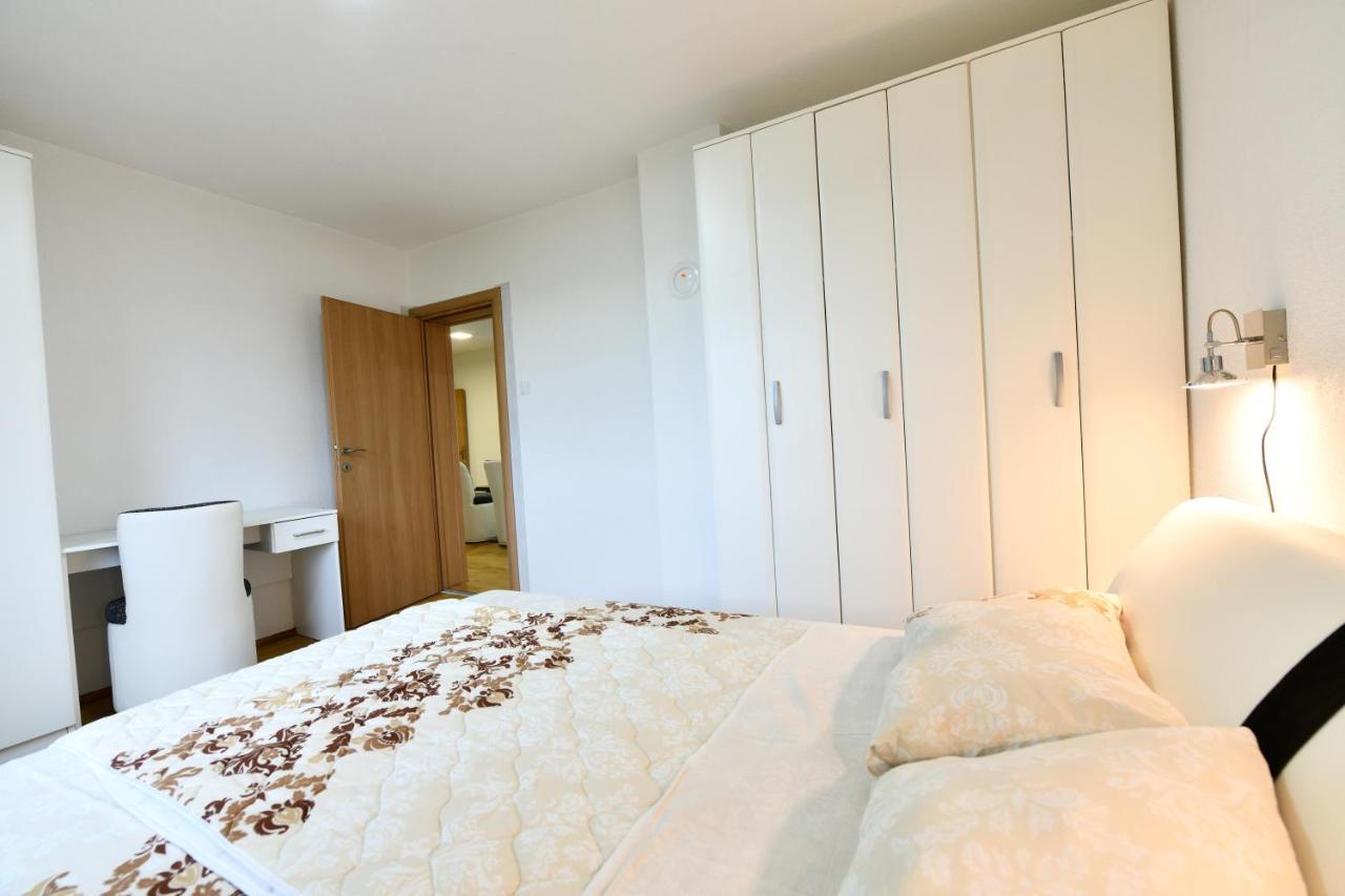 Lora Apartment Rakovica Exterior foto